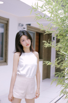 少女浴室30天